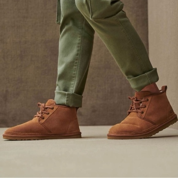 UGG Men's Neumel Suede Chukka Boots in Chestnut - Size 9 - Picture 3 of 8